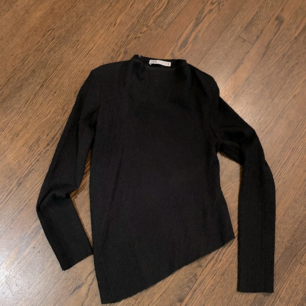 ZARA black asymmetrical shirt. Worn Once Size M
